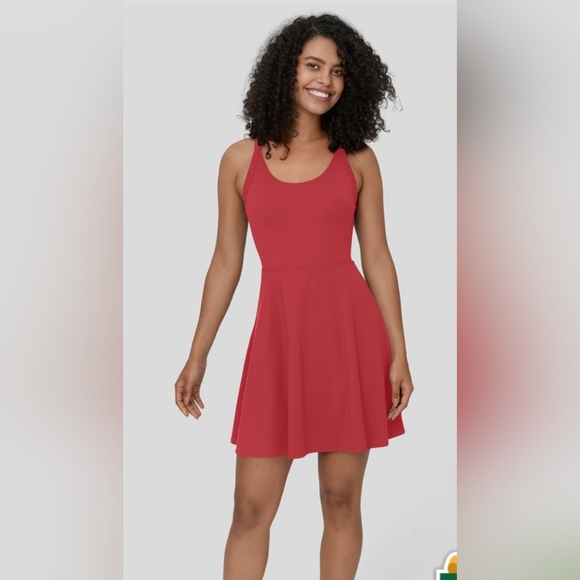 NWT Halara u-neck backless twisted cut-out red Barre & Ballet dress size medium - Picture 2 of 15